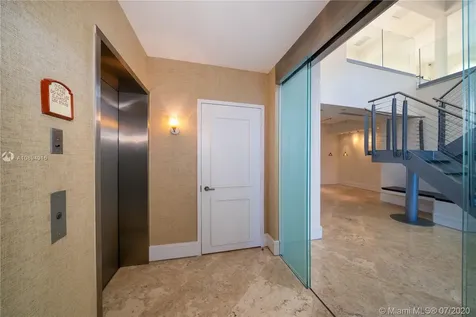 799 Crandon Bl Key Biscayne FL 33149