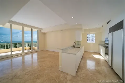 799 Crandon Bl Key Biscayne FL 33149