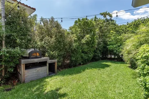 2801 Fairgreen Drive Miami Beach FL 33140