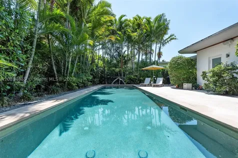 2801 Fairgreen Drive Miami Beach FL 33140