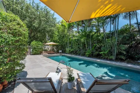 2801 Fairgreen Drive Miami Beach FL 33140