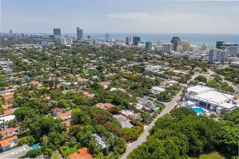 2801 Fairgreen Drive Miami Beach FL 33140
