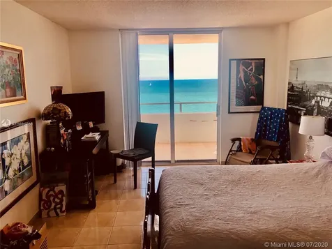 5555 Collins Avenue Miami Beach FL 33140
