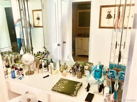 5555 Collins Avenue Miami Beach FL 33140