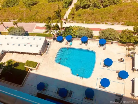 5555 Collins Avenue Miami Beach FL 33140