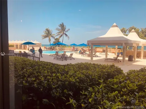 5555 Collins Avenue Miami Beach FL 33140