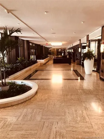 5555 Collins Avenue Miami Beach FL 33140