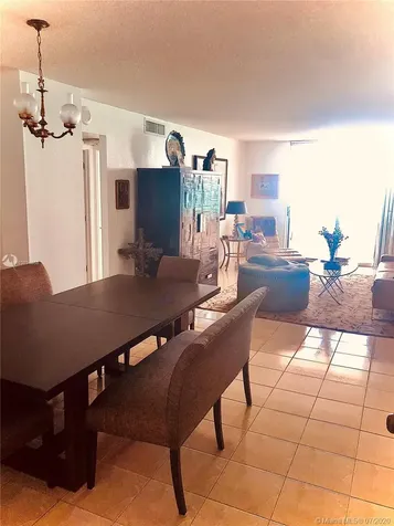 5555 Collins Avenue Miami Beach FL 33140