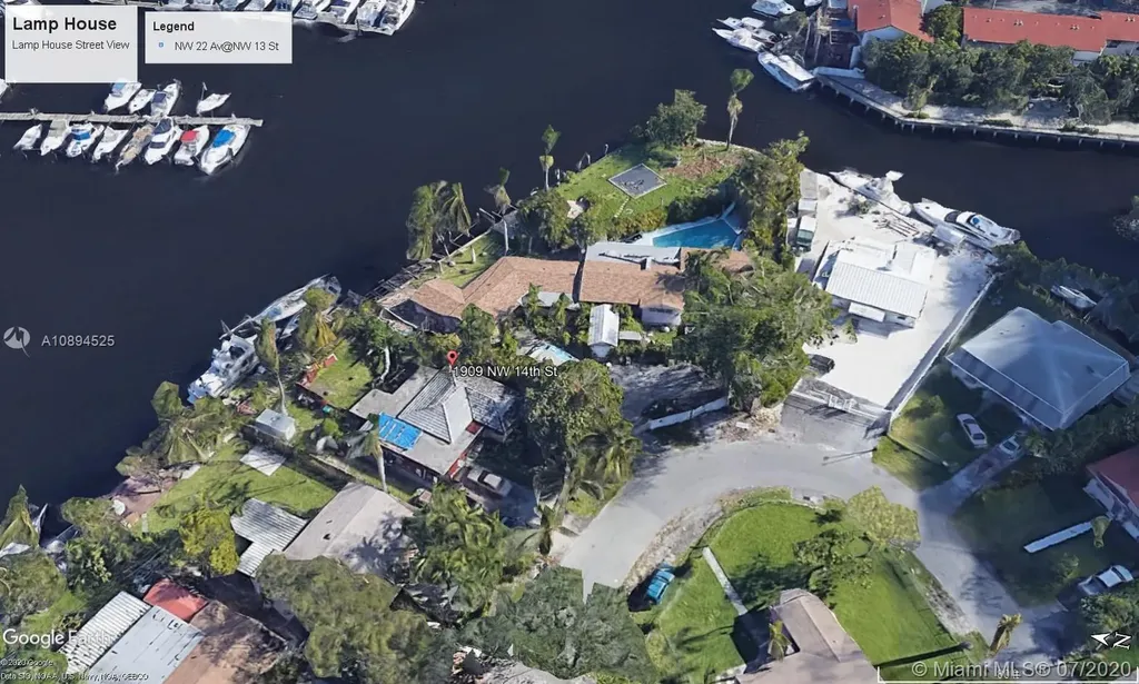 1909 NW 14th Street Miami FL 33125