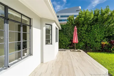 1711 Michigan Avenue Miami Beach FL 33139