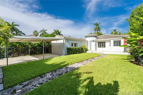 1711 Michigan Avenue Miami Beach FL 33139