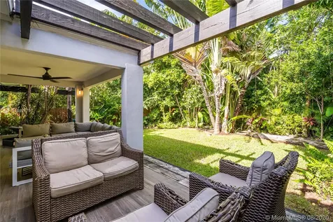 1711 Michigan Avenue Miami Beach FL 33139