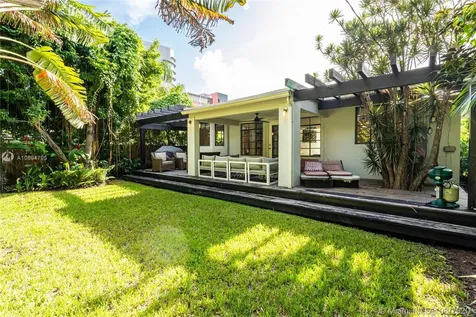 1711 Michigan Avenue Miami Beach FL 33139