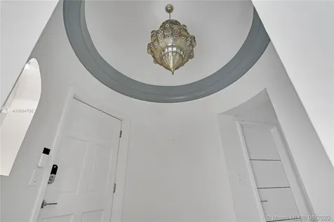 1711 Michigan Avenue Miami Beach FL 33139