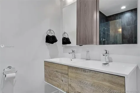 1711 Michigan Avenue Miami Beach FL 33139