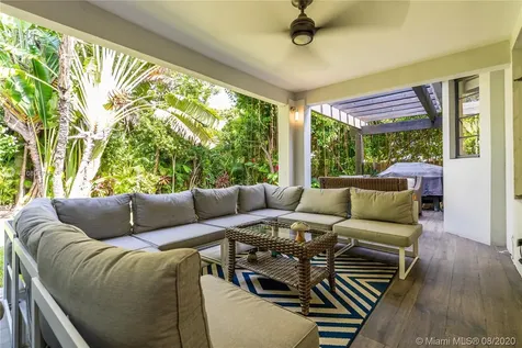 1711 Michigan Avenue Miami Beach FL 33139
