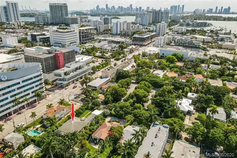 1711 Michigan Avenue Miami Beach FL 33139
