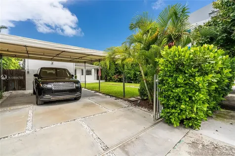 1711 Michigan Avenue Miami Beach FL 33139