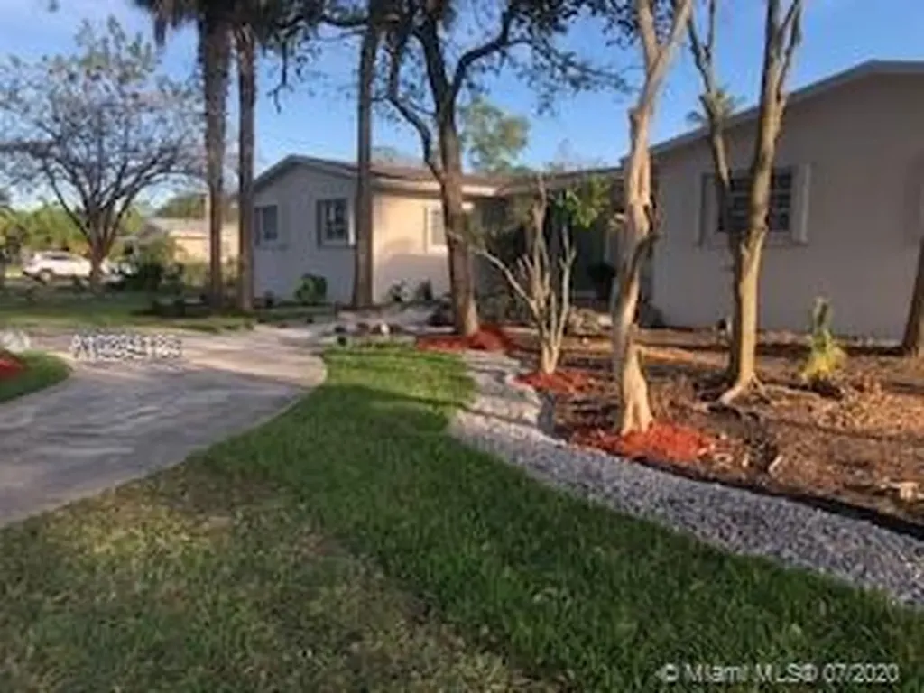 9220 SW 174th Street Palmetto Bay FL 33157