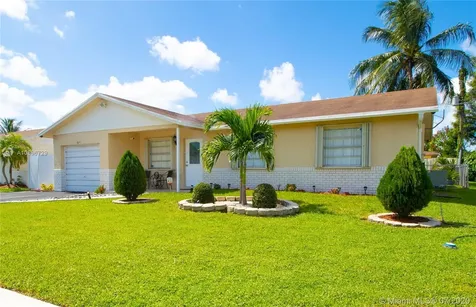 8071 NW 47th Street Lauderhill FL 33351