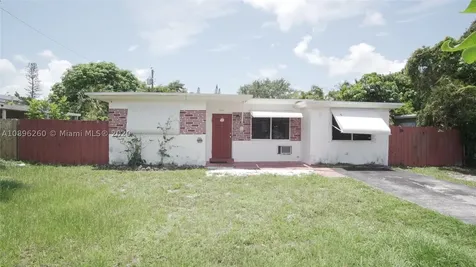 5814 Moseley Street Hollywood FL 33021