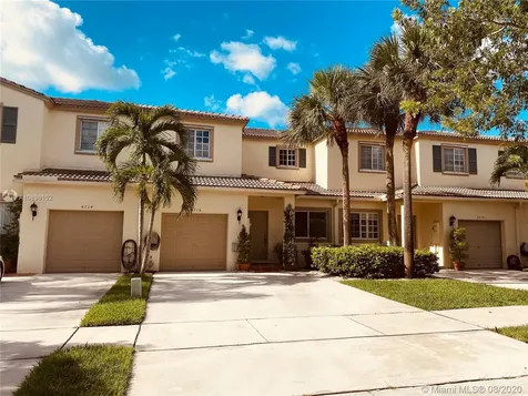 4716 Lago Vista Drive Coconut Creek FL 33073