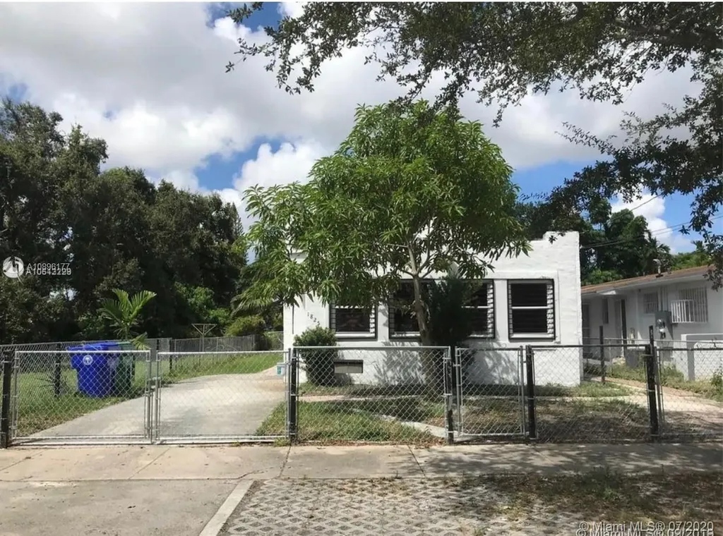1825 NW 44th Street Miami FL 33142