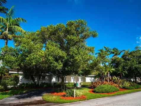 12240 SW 71st Court Pinecrest FL 33156