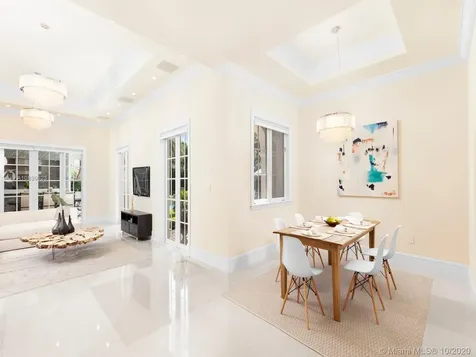 10915 SW 62nd Avenue Pinecrest FL 33156