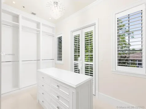 10915 SW 62nd Avenue Pinecrest FL 33156