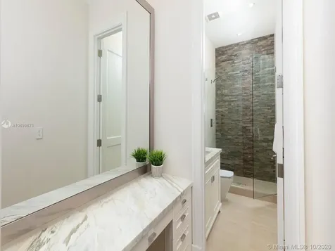 10915 SW 62nd Avenue Pinecrest FL 33156