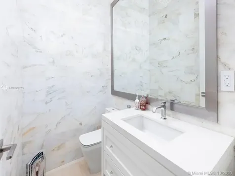10915 SW 62nd Avenue Pinecrest FL 33156