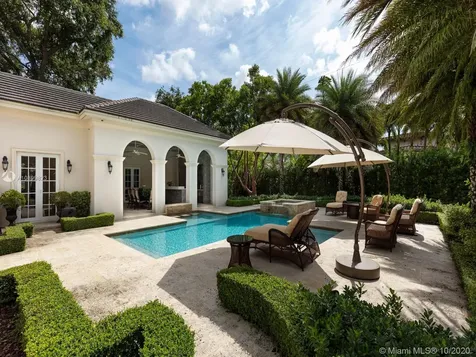 10915 SW 62nd Avenue Pinecrest FL 33156