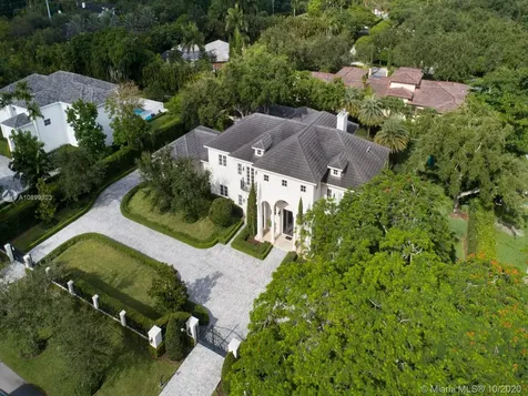 10915 SW 62nd Avenue Pinecrest FL 33156