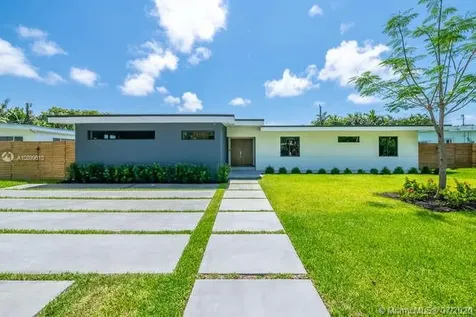 20031 NE 20th Court Miami FL 33179