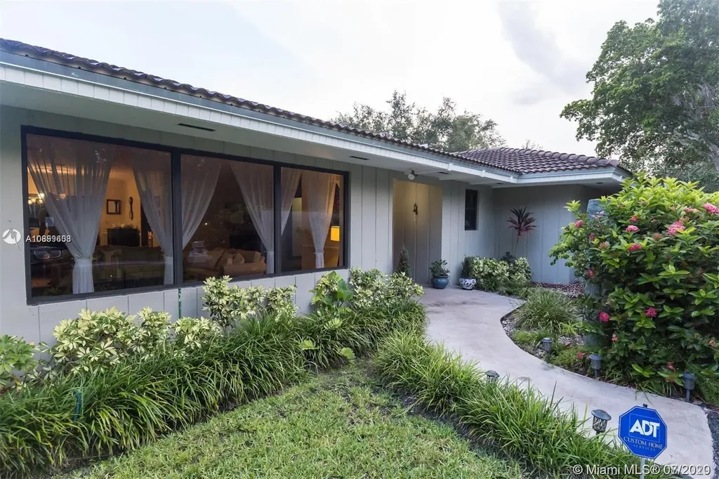 7740 SW 175th Street Palmetto Bay FL 33157