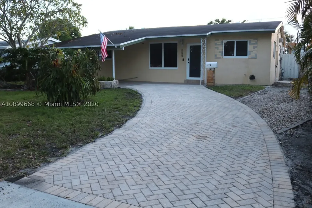630 N 70th Terrace Hollywood FL 33024