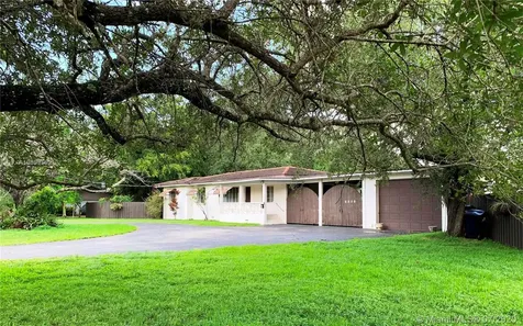 6250 SW 67th Avenue South Miami FL 33143