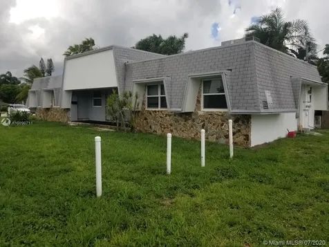 2226-2228 Roosevelt Street Hollywood FL 33020