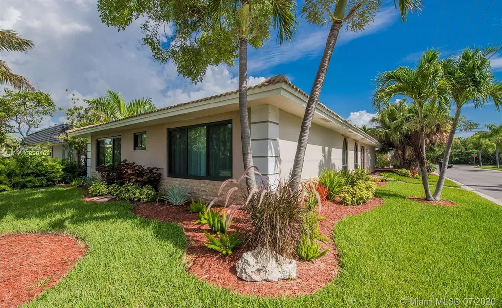 901 Lincoln Street Hollywood FL 33019