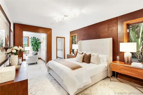 200 E Rivo Alto Drive Miami Beach FL 33139