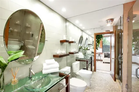 200 E Rivo Alto Drive Miami Beach FL 33139