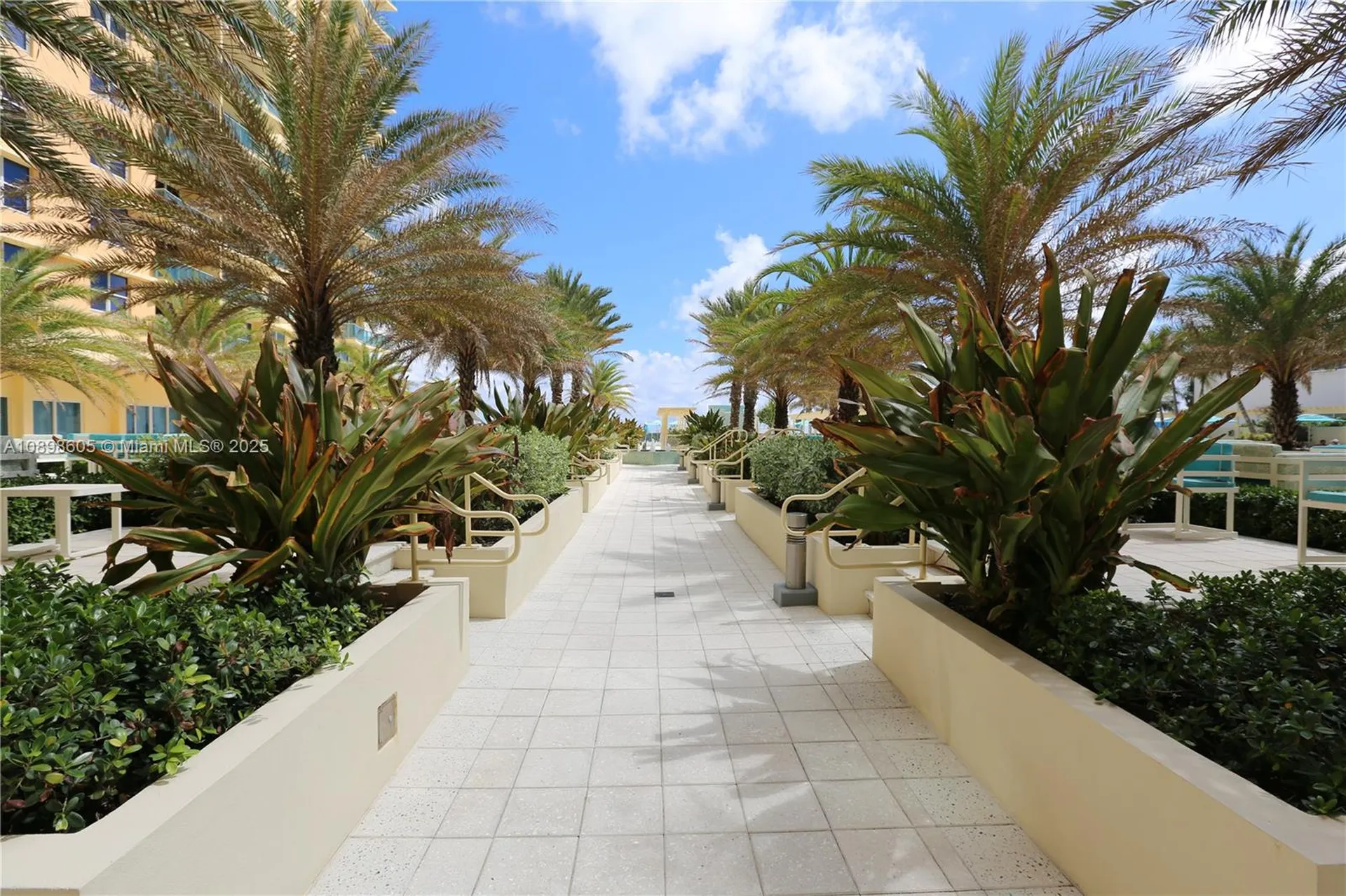 2501 S Ocean Drive Hollywood FL 33019