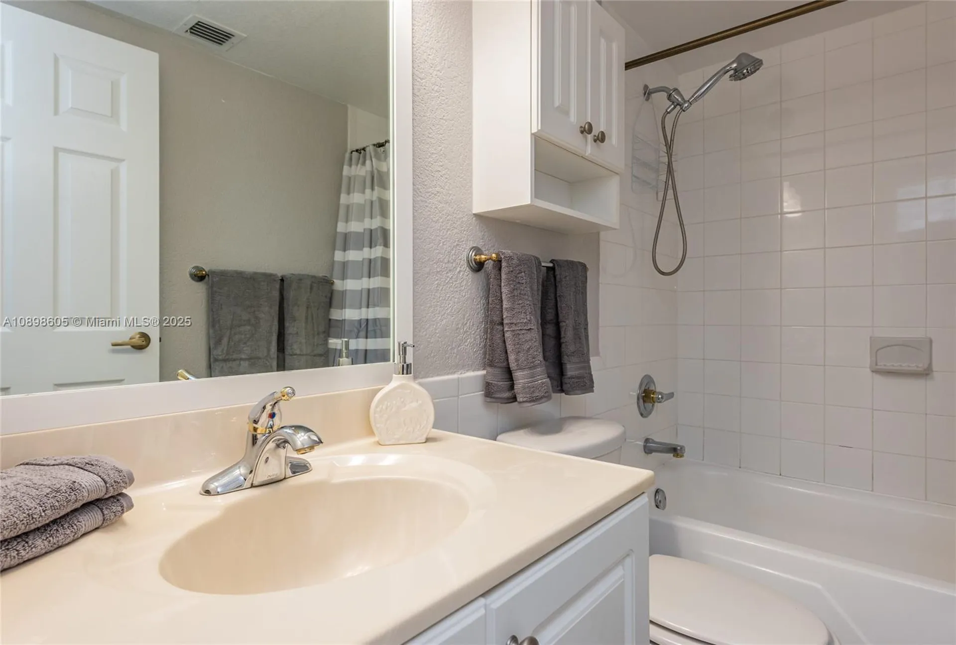 2501 S Ocean Drive Hollywood FL 33019