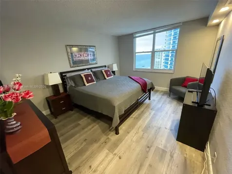 2501 S Ocean Drive Hollywood FL 33019