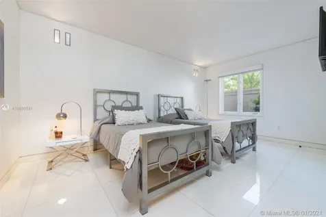 3521 Bayshore Villas Drive Coconut Grove FL 33133