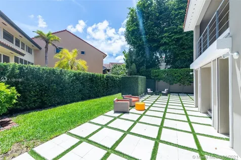 3521 Bayshore Villas Drive Coconut Grove FL 33133