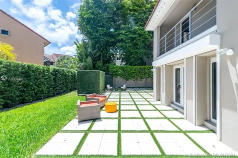 3521 Bayshore Villas Drive Coconut Grove FL 33133