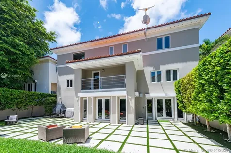 3521 Bayshore Villas Drive Coconut Grove FL 33133