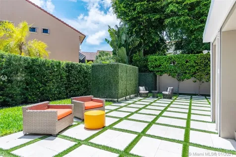 3521 Bayshore Villas Drive Coconut Grove FL 33133